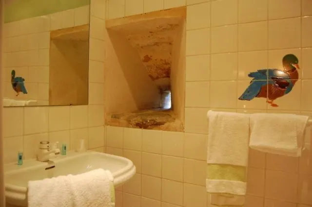 Manoir De Rouessé Laval (Mayenne)